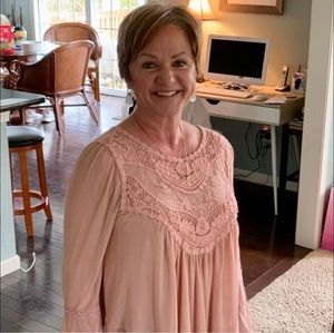 Meet your Posher, Carla